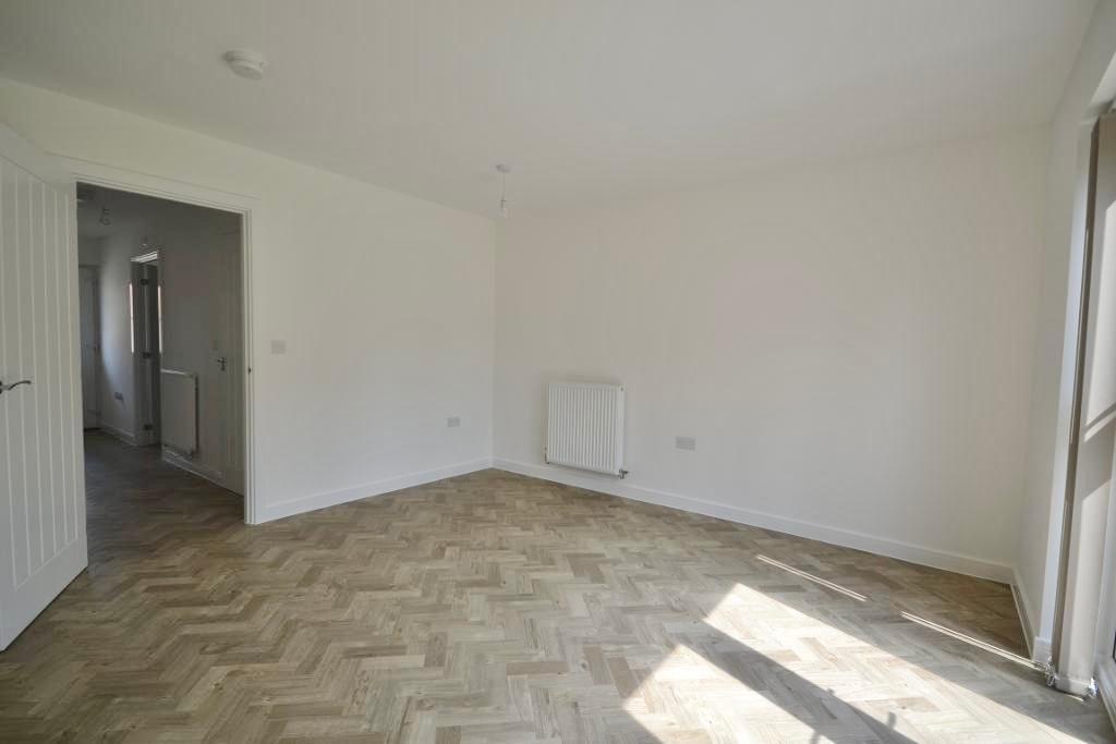 2 Bedroom Semi-Detached to Rent in Milton Keynes, MK12 6BU