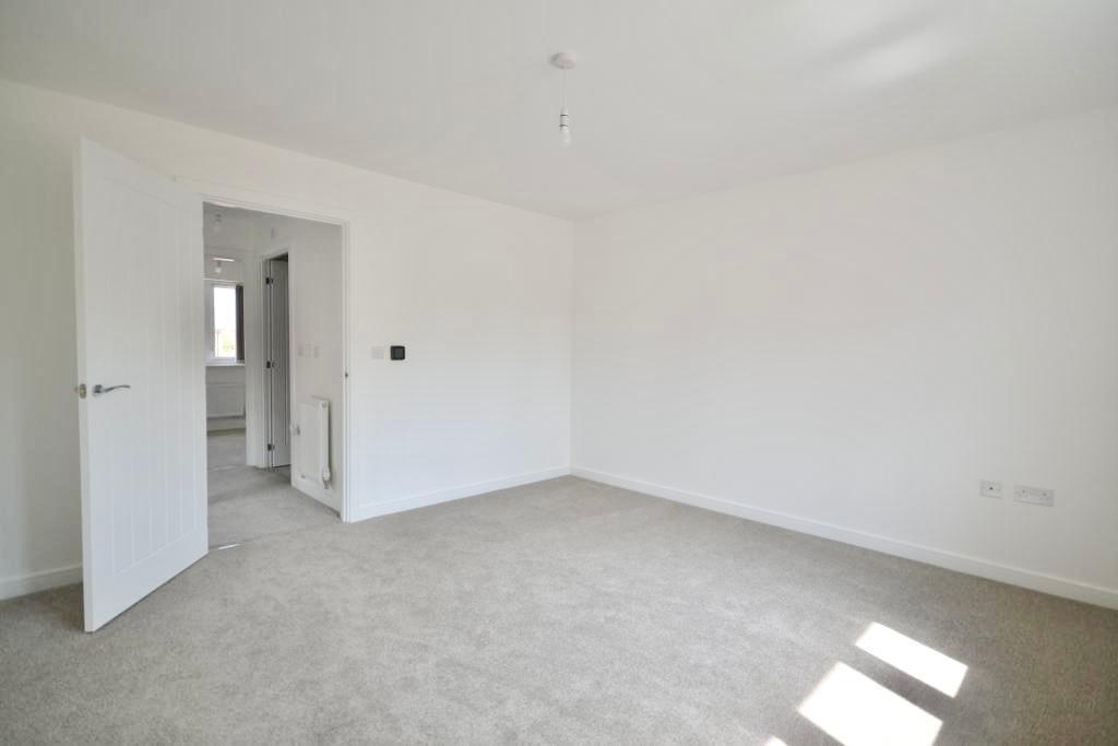 2 Bedroom Semi-Detached to Rent in Milton Keynes, MK12 6BU