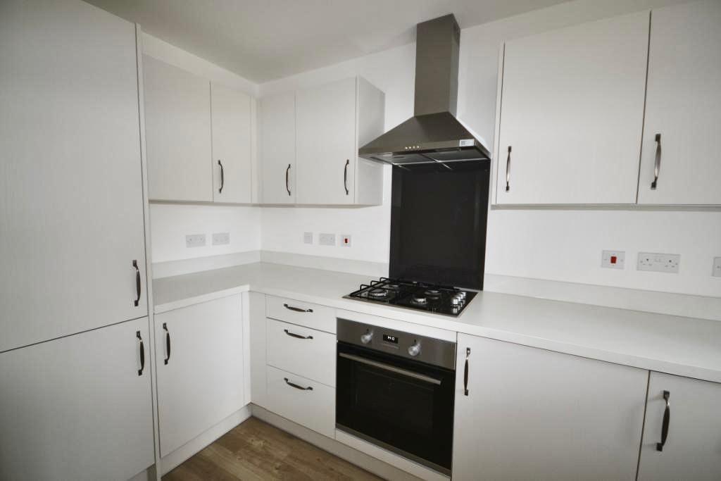 2 Bedroom Semi-Detached to Rent in Milton Keynes, MK12 6BU