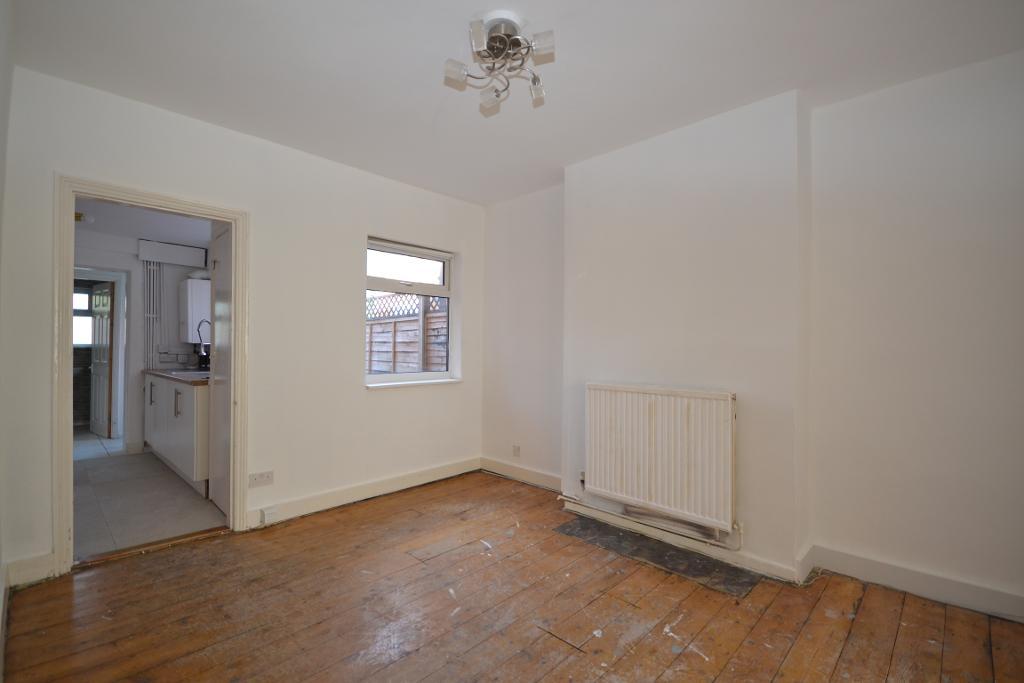 3 Bedroom Detached for Sale in Milton Keynes, MK5 6AP