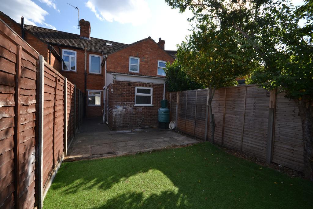 3 Bedroom Detached for Sale in Milton Keynes, MK5 6AP