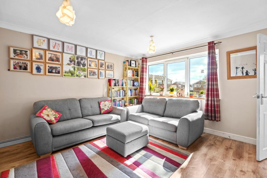 3 Bedroom End Terraced for Sale in Milton Keynes, MK3 7NX