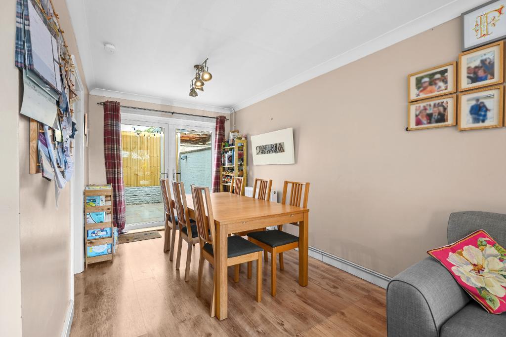 3 Bedroom End Terraced for Sale in Milton Keynes, MK3 7NX