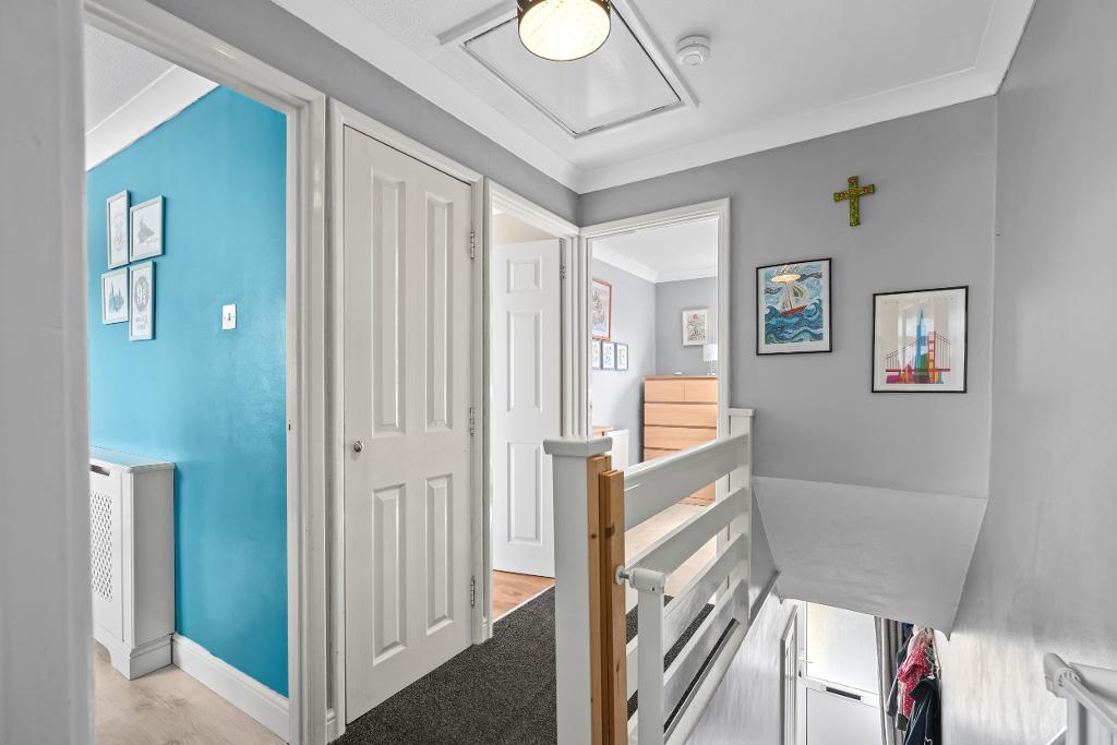 3 Bedroom End Terraced for Sale in Milton Keynes, MK3 7NX