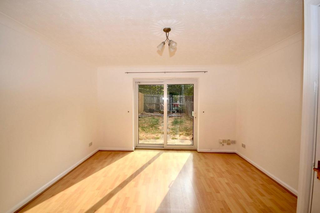 2 Bedroom Terraced to Rent in Milton Keynes, MK4 2JG