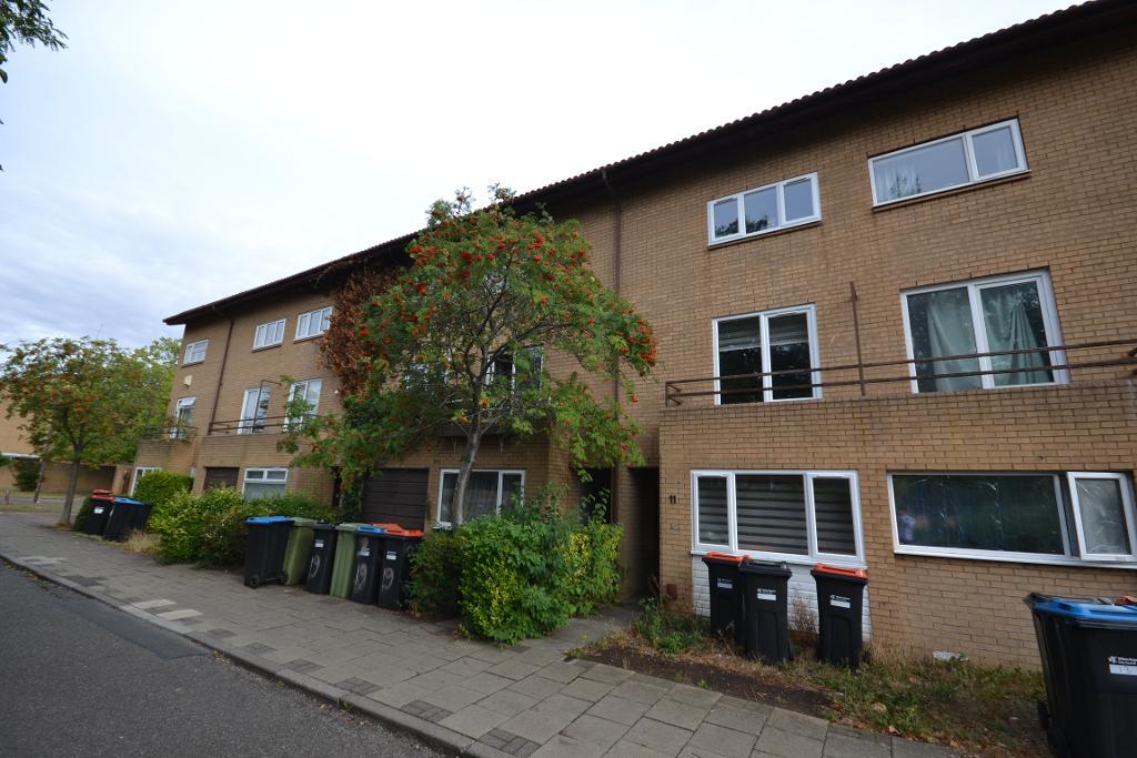 4 Bedroom Terraced for Sale in Milton Keynes, MK6 2EP