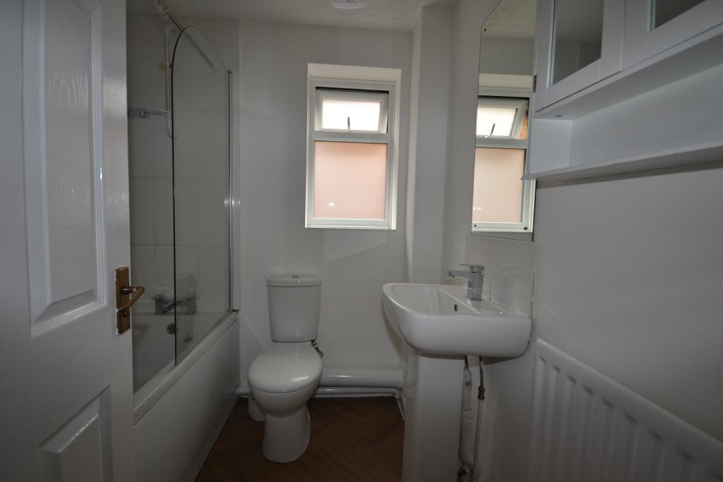 2 Bedroom Terraced to Rent in Milton Keynes, MK4 2JG