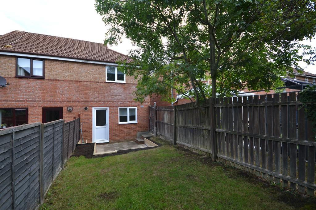 2 Bedroom Terraced to Rent in Milton Keynes, MK4 2JG