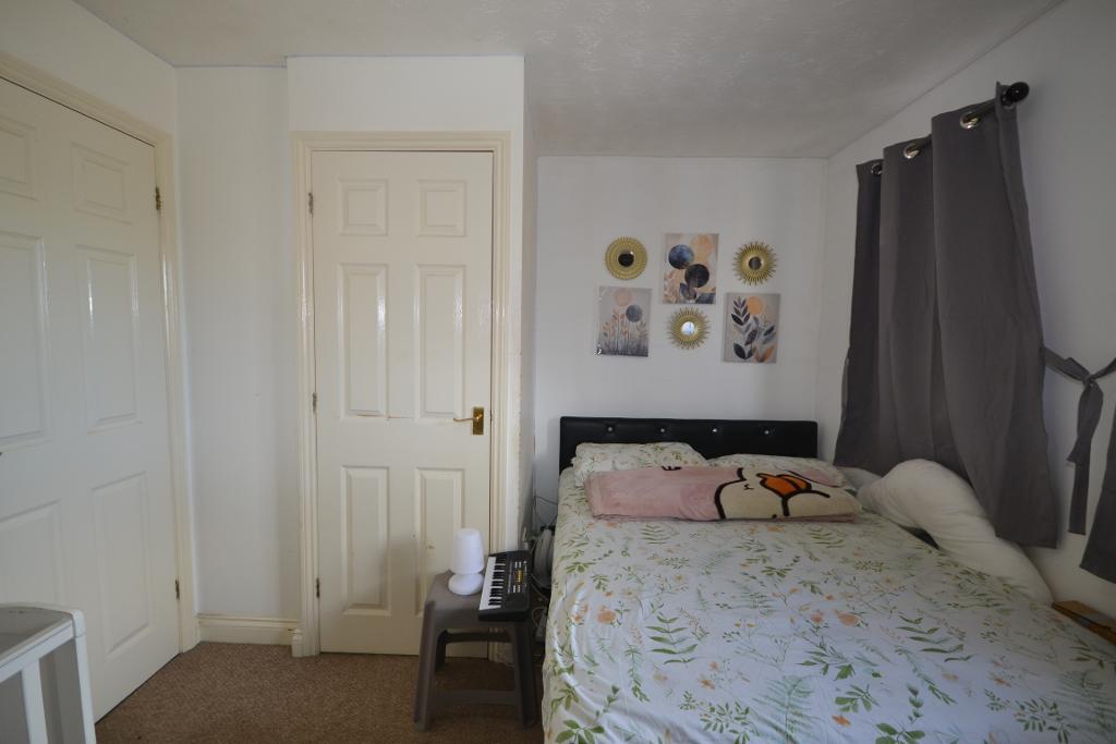2 Bedroom Semi-Detached to Rent in Milton Keynes, MK7 7LH