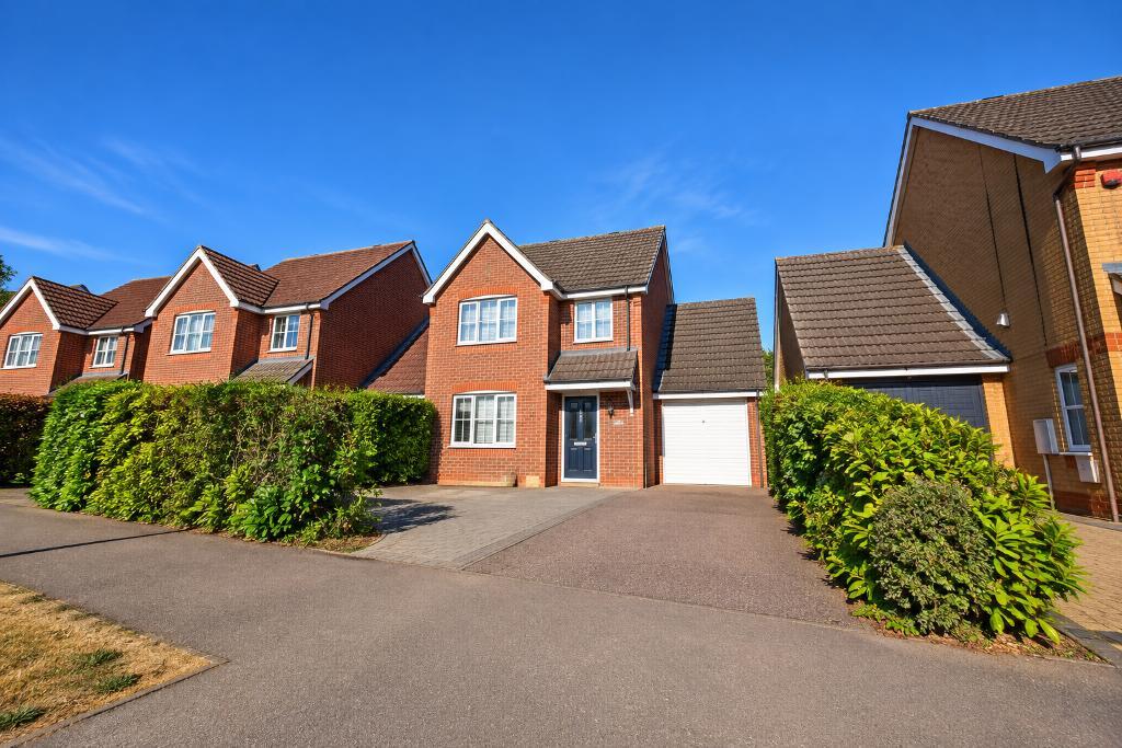 Blanchland Circle, Monkston, Milton Keynes, Buckinghamshire, MK10 9DG