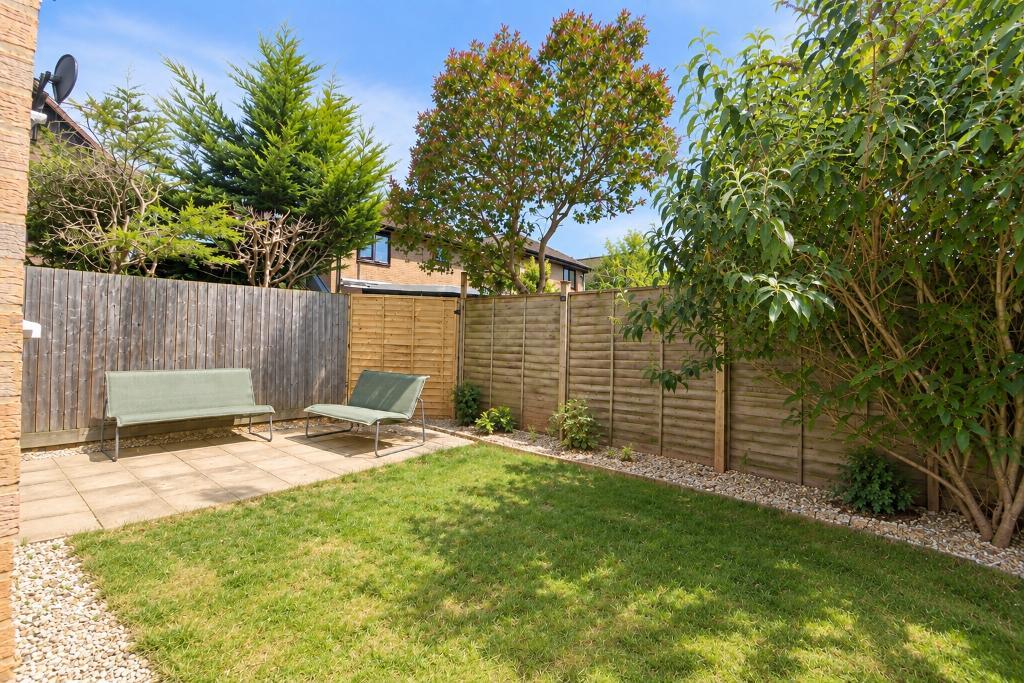 3 Bedroom Link-Detached for Sale in Milton Keynes, MK8 0EJ