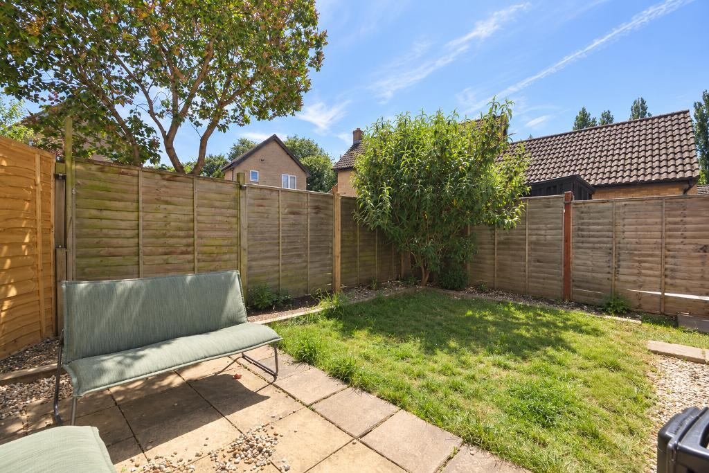 3 Bedroom Link-Detached for Sale in Milton Keynes, MK8 0EJ