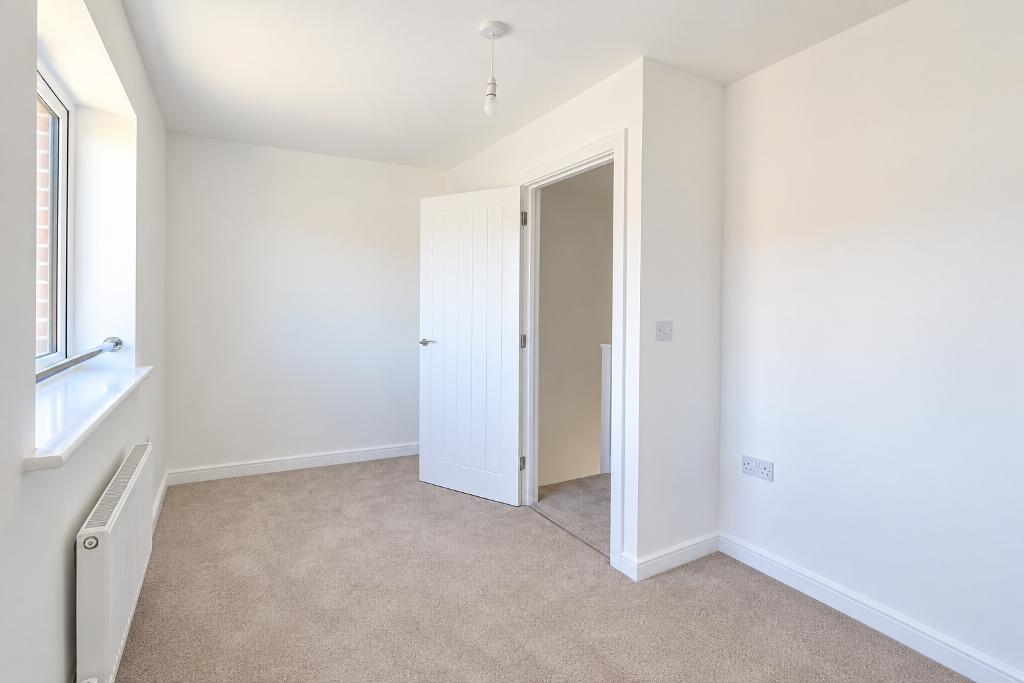 2 Bedroom Semi-Detached for Sale in Milton Keynes, MK8 8AB