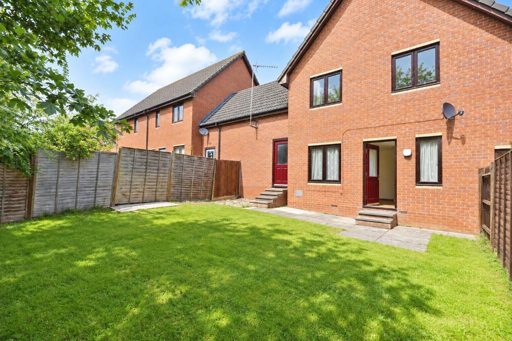 3 Bedroom Terraced for Sale in Milton Keynes, MK4 3HB
