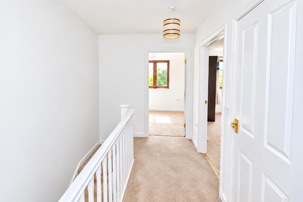 3 Bedroom Terraced for Sale in Milton Keynes, MK4 3HB