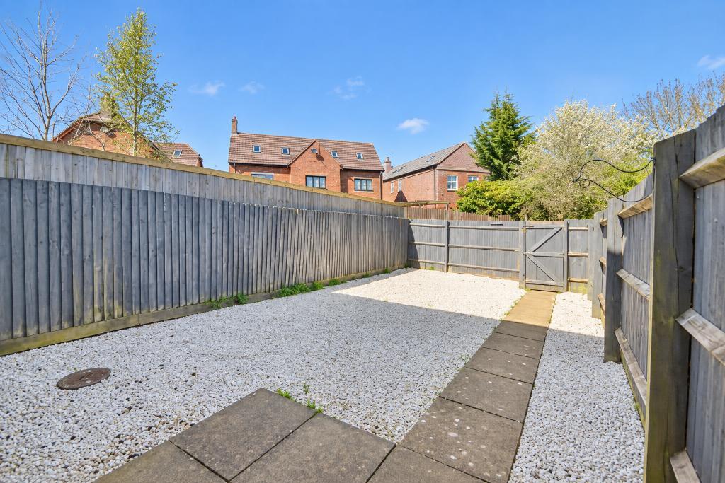 3 Bedroom Terraced for Sale in Milton Keynes, MK8 0NS