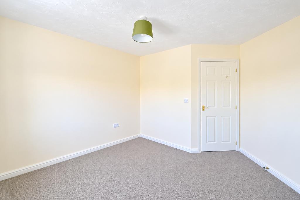 3 Bedroom Terraced for Sale in Milton Keynes, MK8 0NS