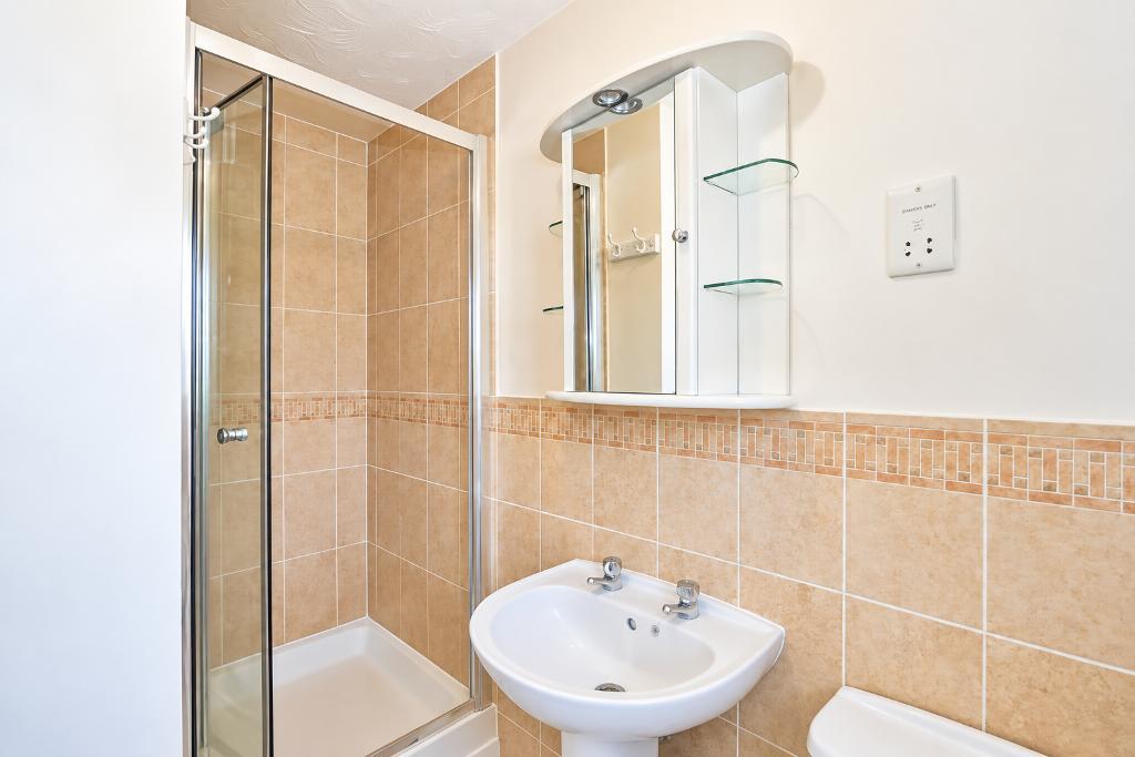 3 Bedroom Terraced for Sale in Milton Keynes, MK8 0NS