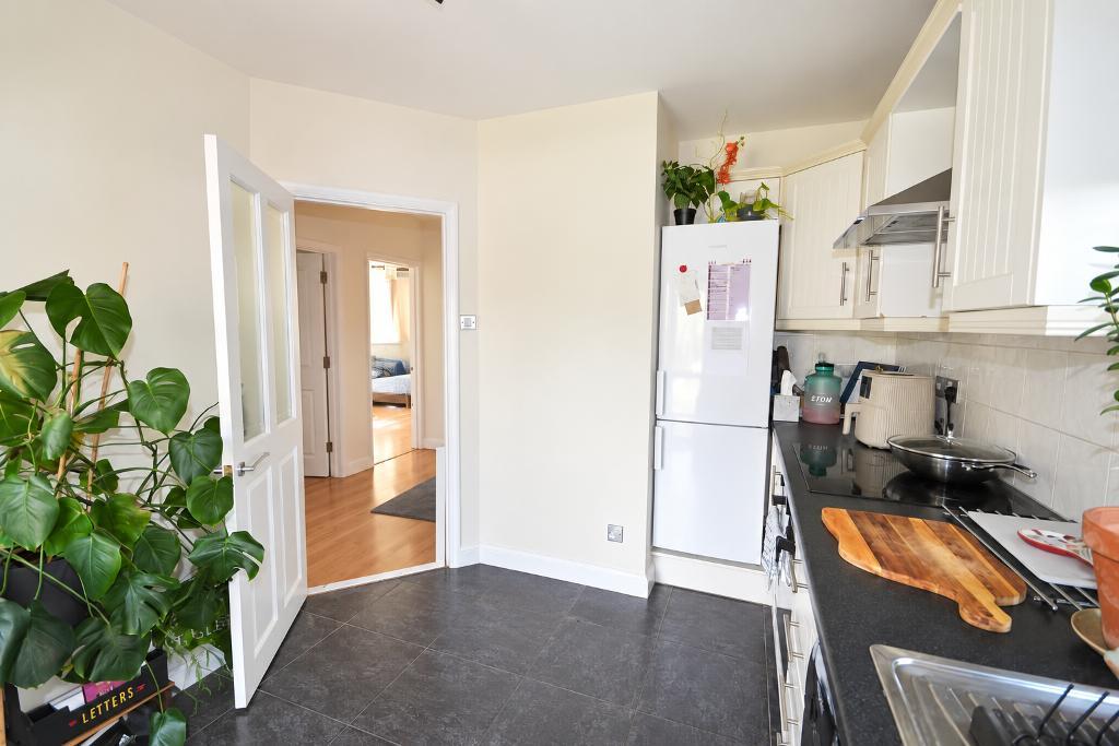 2 Bedroom Detached Bungalow for Sale in Milton Keynes, MK3 6BY