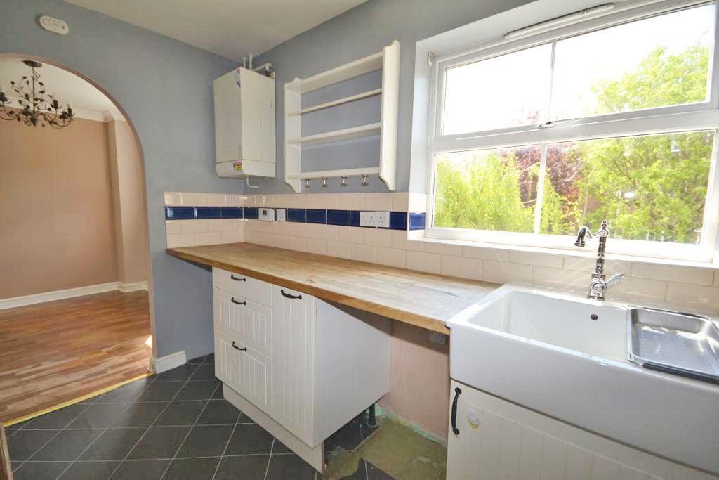 5 Bedroom Terraced for Sale in Milton Keynes, MK4 4EE