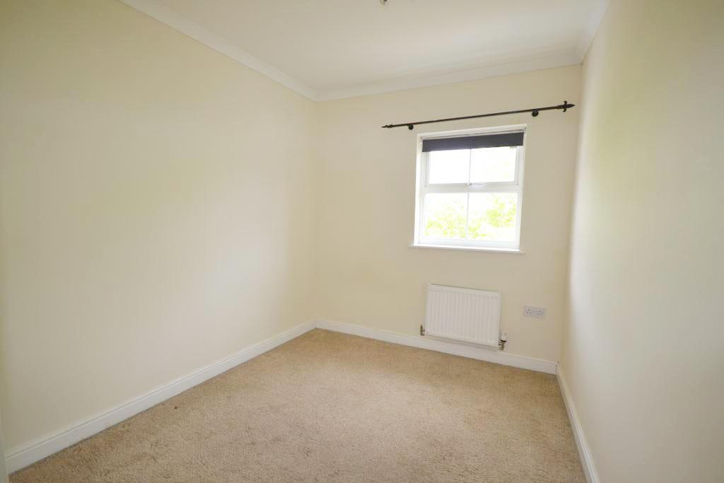 5 Bedroom Terraced for Sale in Milton Keynes, MK4 4EE