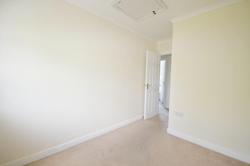 5 Bedroom Terraced for Sale in Milton Keynes, MK4 4EE