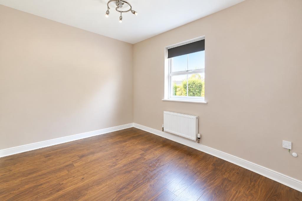 5 Bedroom Terraced for Sale in Milton Keynes, MK4 4EE