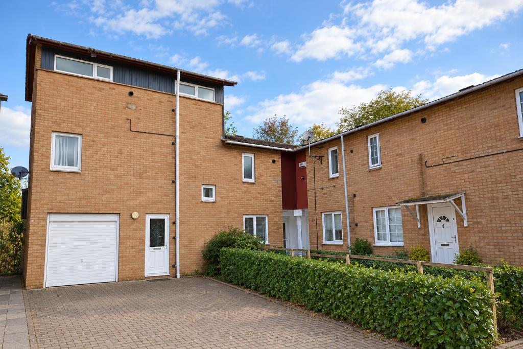 3 Bedroom Terraced for Sale in Milton Keynes, MK13 8BX