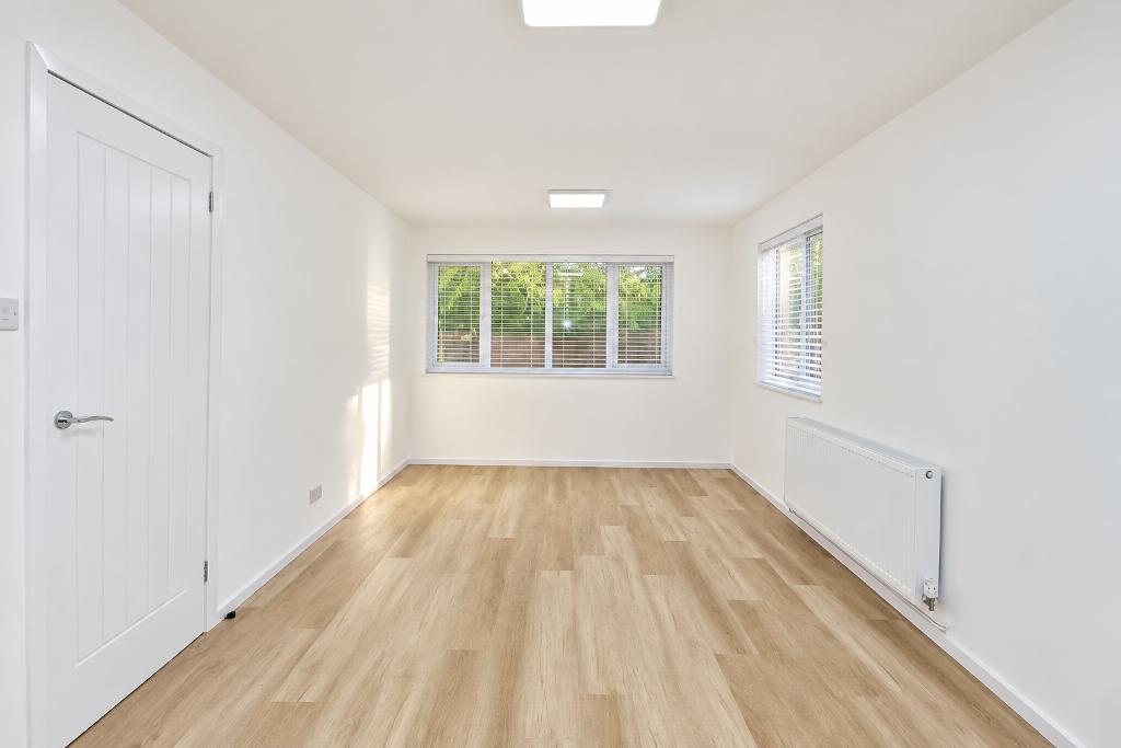 3 Bedroom Terraced for Sale in Milton Keynes, MK13 8BX