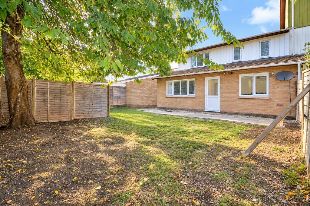3 Bedroom Terraced for Sale in Milton Keynes, MK13 8BX