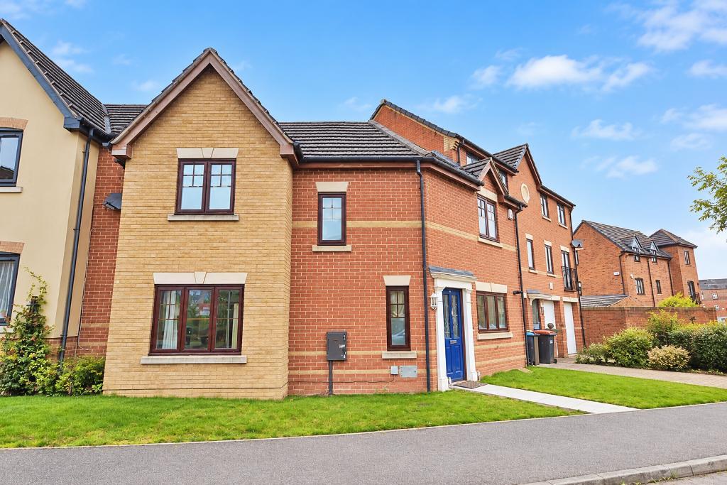 Miserden Crescent, Westcroft, Milton Keynes, Buckinghamshire, MK4 4GJ