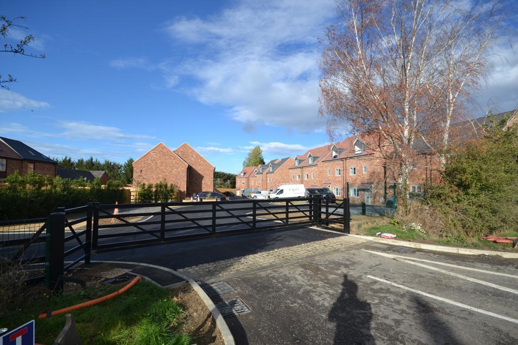 3 Bedroom Semi-Detached to Rent in Olney, MK46 5QL