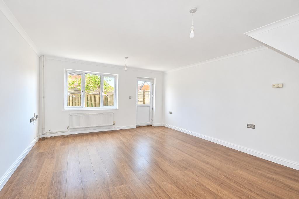2 Bedroom Terraced for Sale in Milton Keynes, MK5 7FT