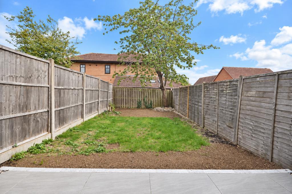 2 Bedroom Terraced for Sale in Milton Keynes, MK5 7FT