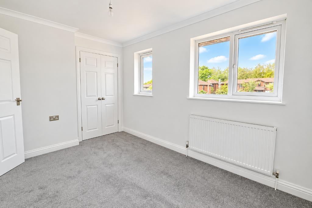 2 Bedroom Terraced for Sale in Milton Keynes, MK5 7FT