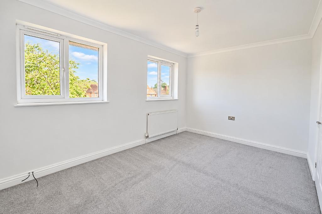 2 Bedroom Terraced for Sale in Milton Keynes, MK5 7FT