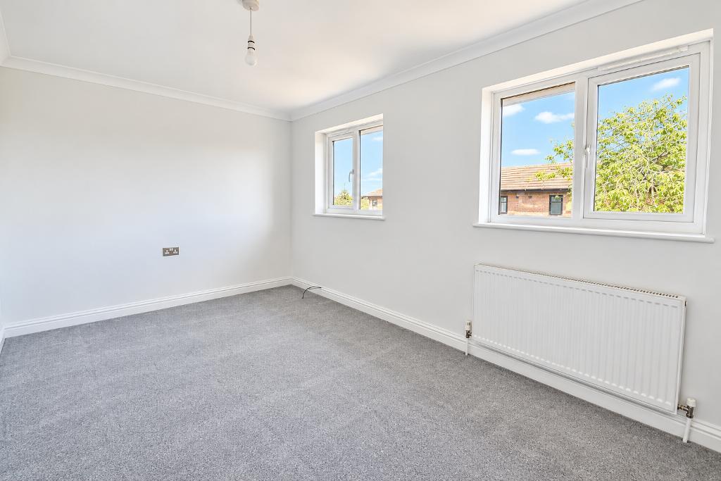 2 Bedroom Terraced for Sale in Milton Keynes, MK5 7FT