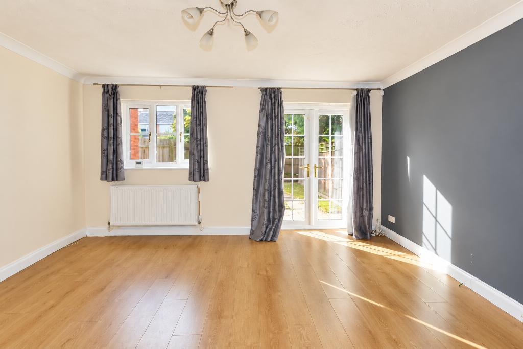 3 Bedroom Terraced for Sale in Milton Keynes, MK5 8ER