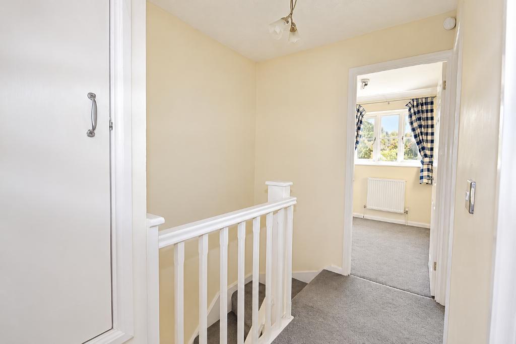 3 Bedroom Terraced for Sale in Milton Keynes, MK5 8ER